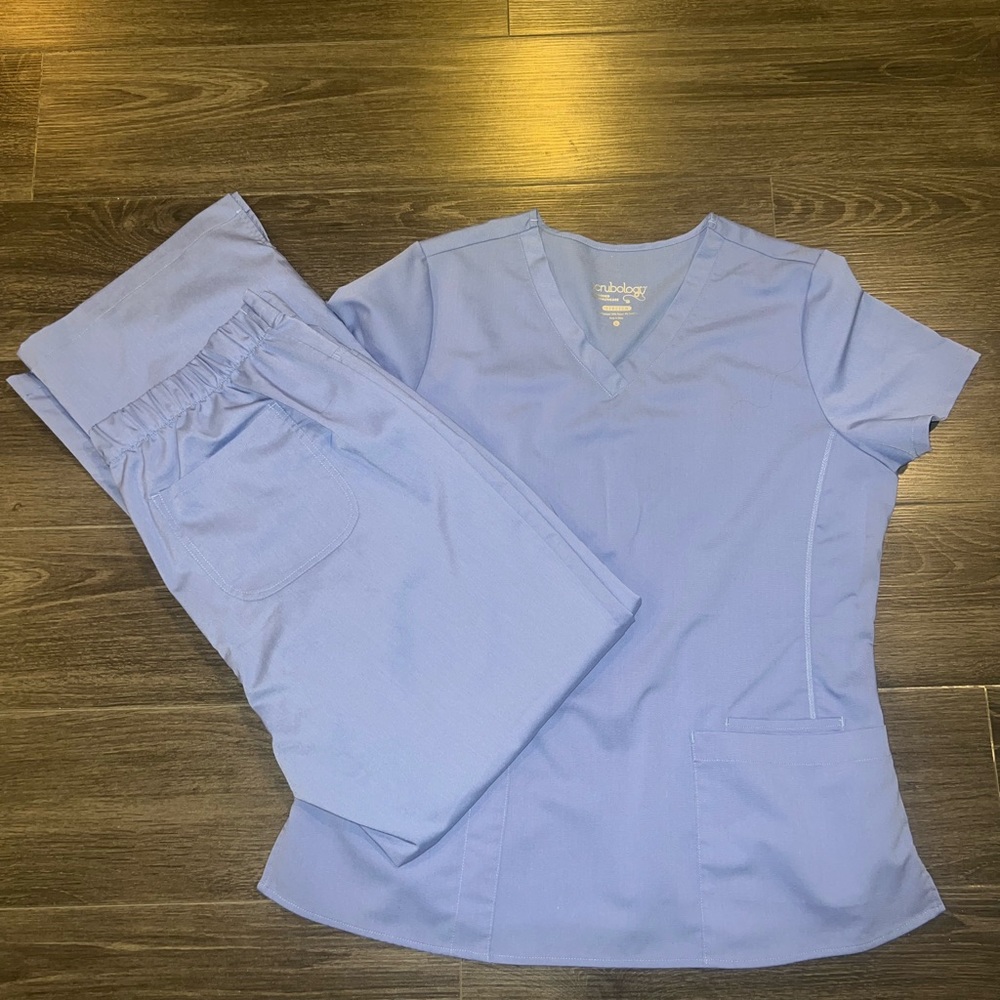 Women’s Nursing Scrubs
